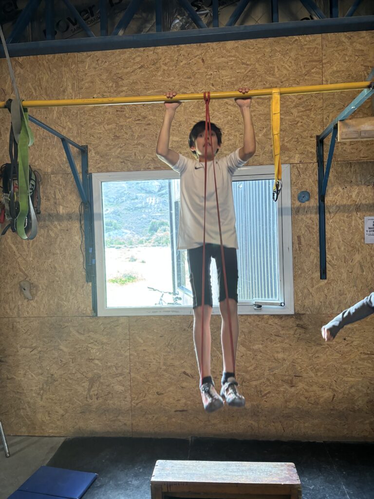 Exercices de traction à El Chaltén pendant notre pause forcée par la météo.